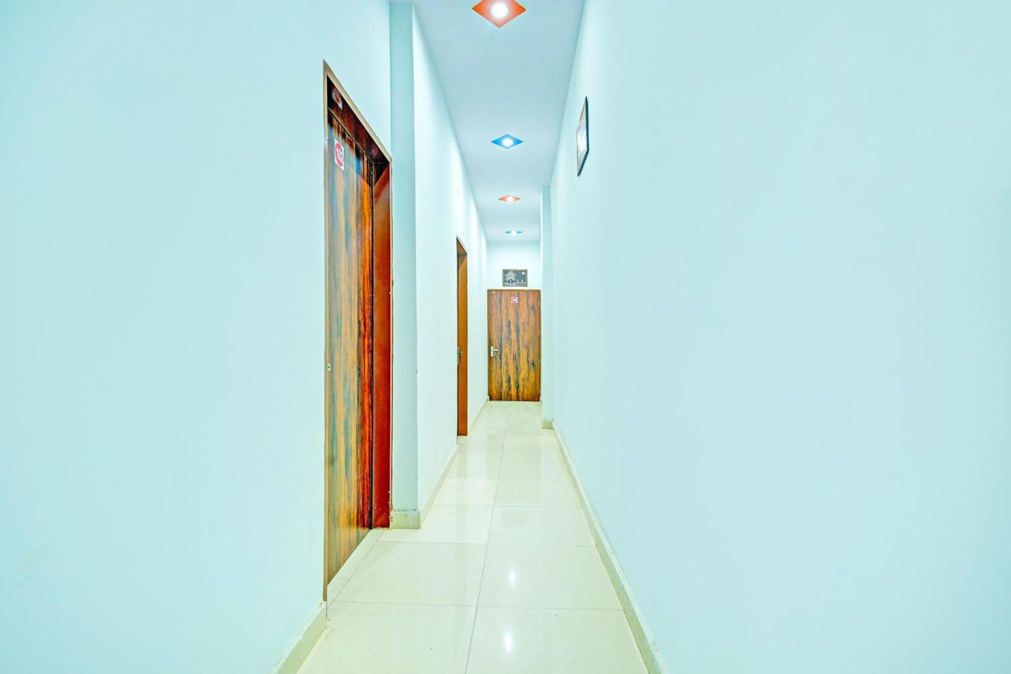 Super Hotel O Sirsa Hotel & Guest House Exterior foto